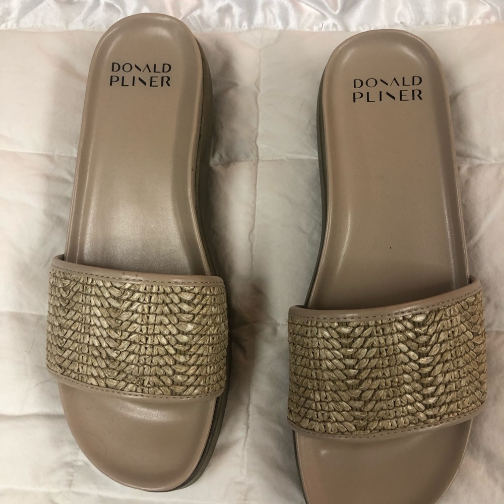 Donald Pliner sandals